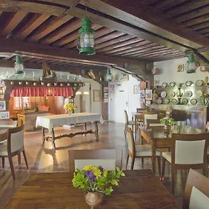 Mini-hôtel Cipriani